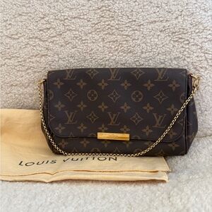 Louis Vuitton Favorite MM Monogram Canvas Crossbody Shoulder Bag